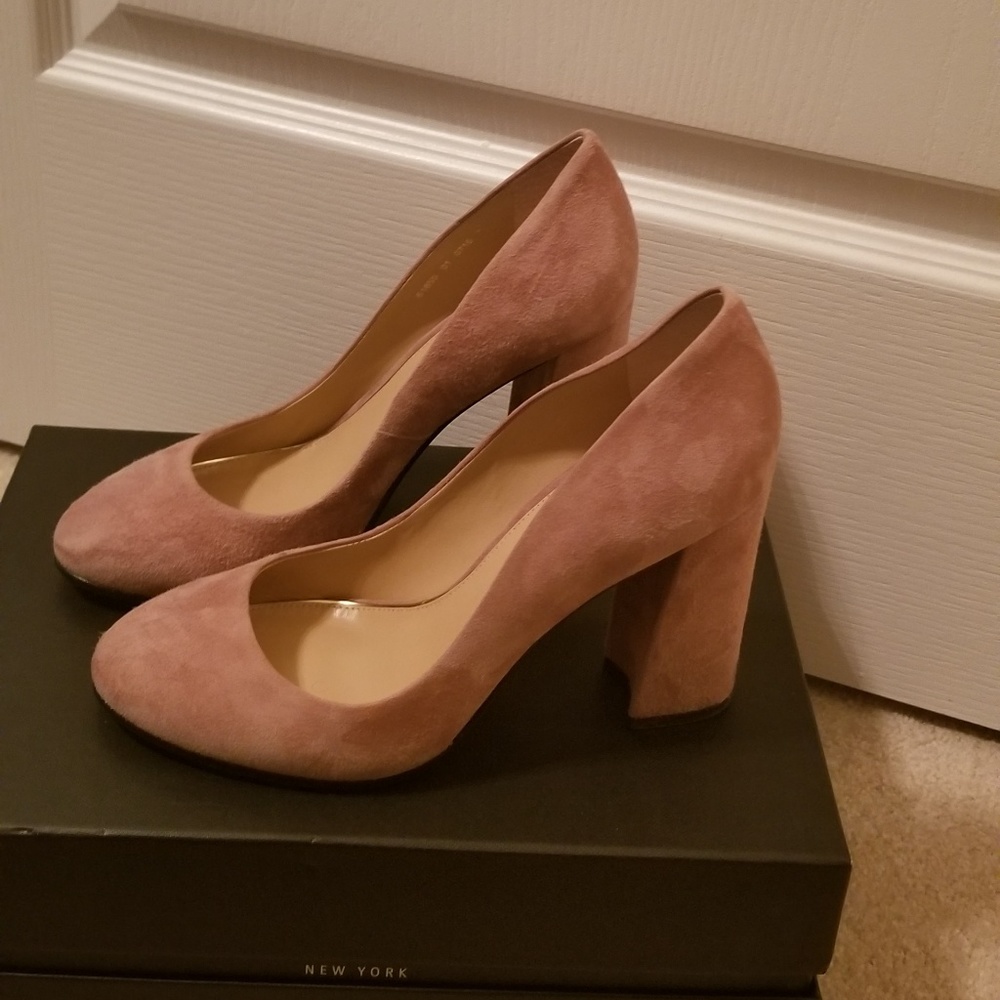 Vince Camuto  Suede Pink Shoes